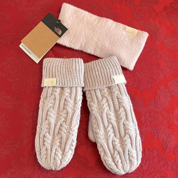 Brand New The North Face Lavender Fog City Plush Earband & Knit Mittens Fleece main image 16